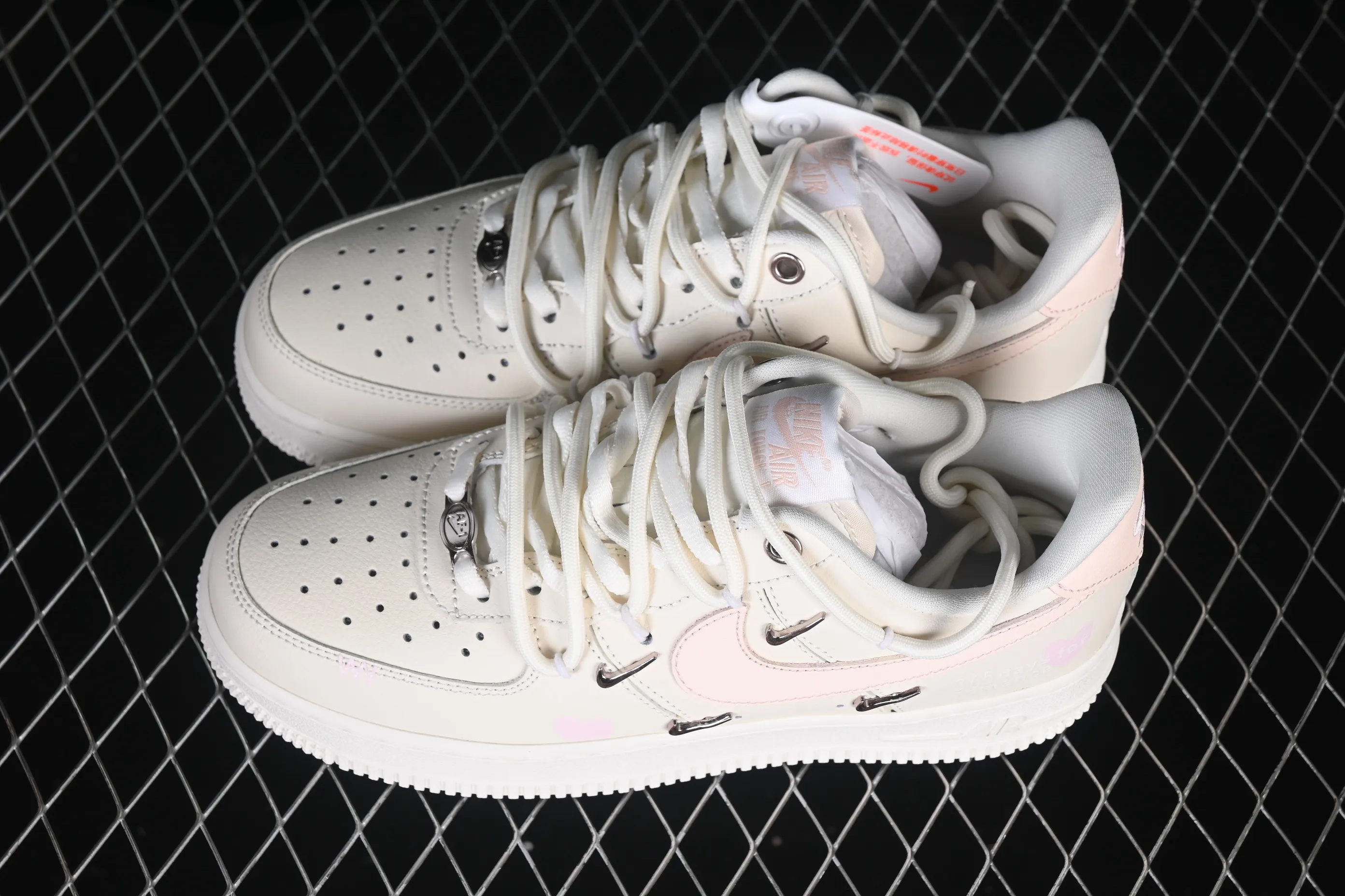 All categories Nk Air Force 1 Air Force series Nk Air Force 1 Low Air Force low-top Nike Air Force 1'07 Low Valentine's Day limited Air Force 1 low-top casual sneakers FV8110-181